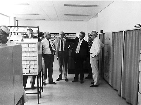 Besuch des Bundespr&auml;sidenten Gustav Heinemann im Archiv der sozialen Demokratie - 1971